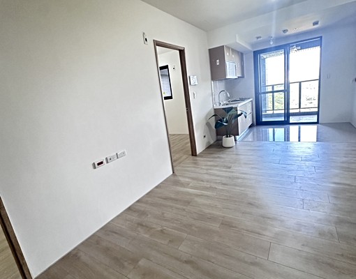 星鴻社宅可租補/全新三房車景觀房 - Image 3