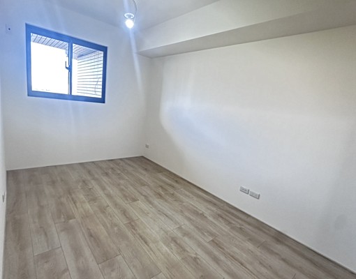 星鴻社宅可租補/全新三房車景觀房 - Image 4