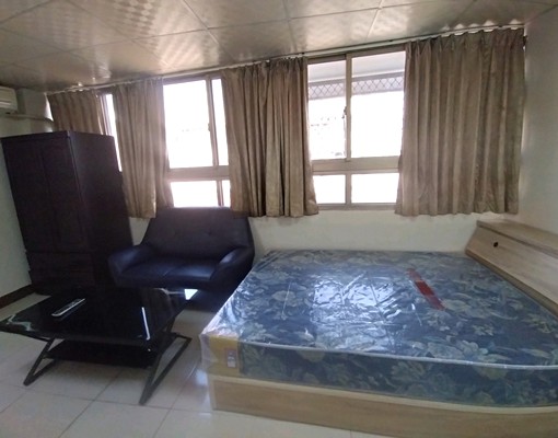 全新大窗採光佳,傢具電全生活機能特佳套房 - Image 4