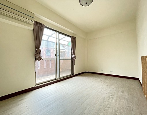 西屯七期社區型五房透天別墅 - Image 8