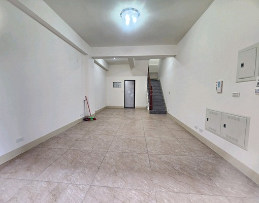 誠可議~草漯重劃區.國中小.億客城美透天 - Image 1