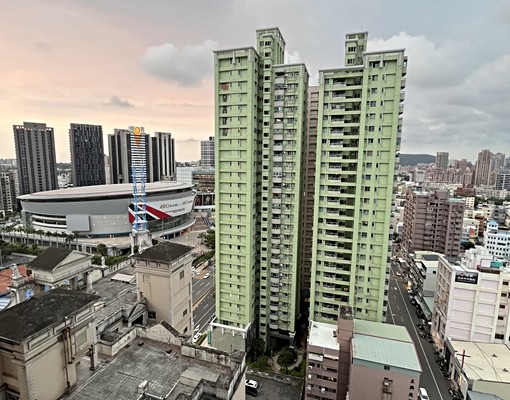 巨蛋捷運站旁大樓 - Image 13