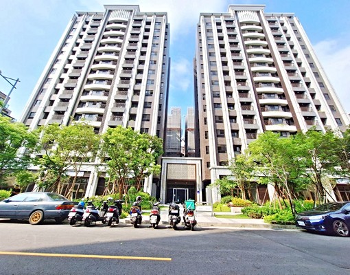 👍綠雅圖|新高國小中國醫旁|3房含車|可寵傢俱可談 - Image 1