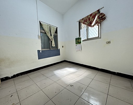 中正路總站金店面 - Image 2