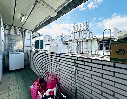 板橋站🌟空間大/採光好/全新傢俱/獨洗曬/變頻冷氣 - Image 14