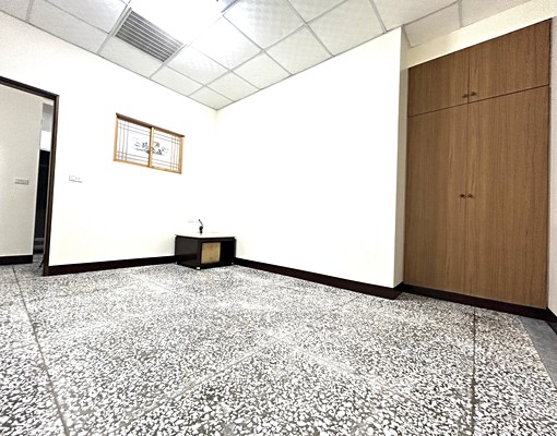 (租)專任醒吾商店街住店辦公室~~@Zoe - Image 5