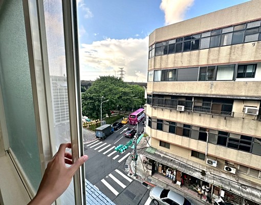 龍山寺❣️可租補大空間/獨洗曬傢俱齊全/乾濕分離裝潢新 - Image 8