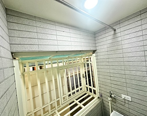 西屯水湳⚡可寵雙租補⚡衛浴開窗⚡陽台獨洗曬⚡機車位⚡雙層冰箱 - Image 9
