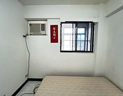 中山國中❣️免爬梯採光通風/傢俱齊全台水台電/格局方正機能佳 - Image 3