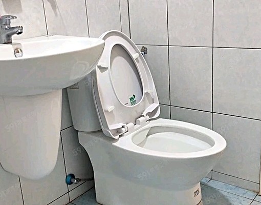 近三民高中可租補小資族溫馨獨立陽台大套房屋況佳 - Image 3