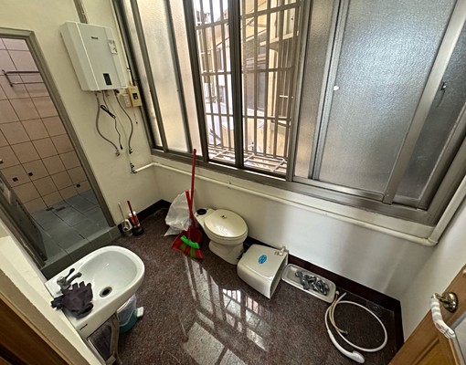 全新整棟四房/店面可餐飲/可補助報稅/乾淨安靜/廟東在旁 - Image 13