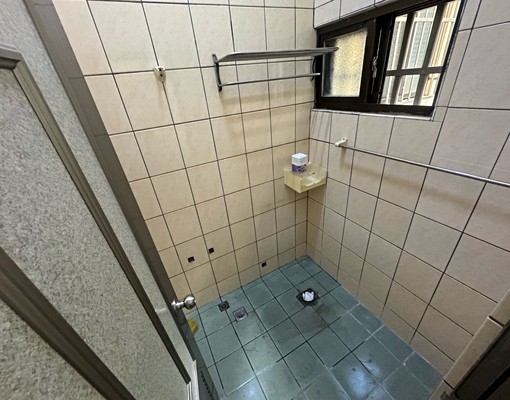 全新整棟四房/店面可餐飲/可補助報稅/乾淨安靜/廟東在旁 - Image 15