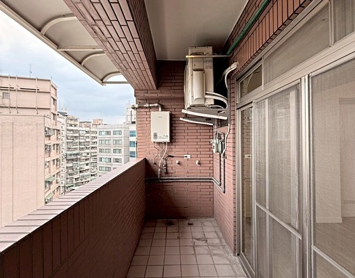 頂溪🏘️獨立門牌‼️包裹垃圾代收/採光通風🌟生活機能強 - Image 11
