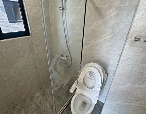 空屋附冷氣熱水器/小三房車/可補 - Image 10