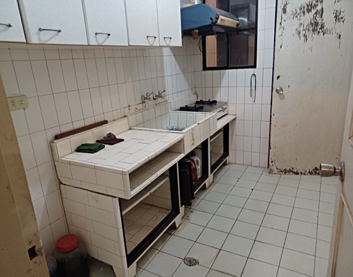 **近國泰醫院透天** - Image 3