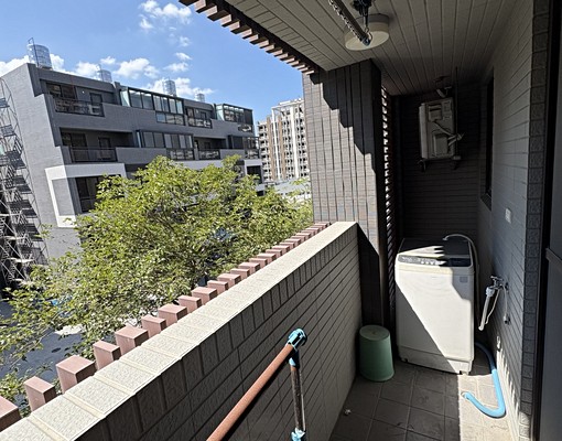 獨立陽台大套房~台電計費 - Image 4