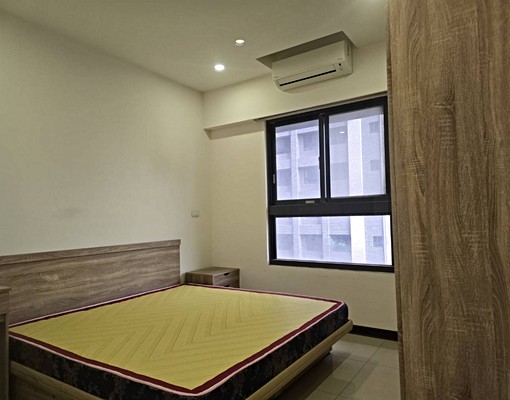 竹北水瀧重劃區近遠百兩房＋車位＋管理費 - Image 2