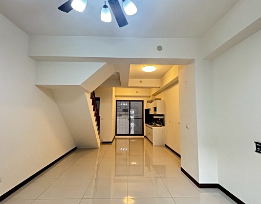 ~傳統格局~4房雙車優質機能宅 - Image 1