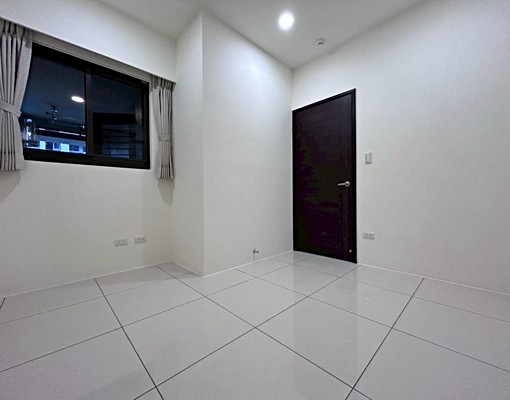 「威成」推薦聯悦臻朝南三房平車配大金冷氣租金含管理費 - Image 15