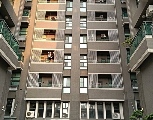 🏡✨國成租屋|臺南市安平區|安平優質電梯宅|生活便利、明亮 - Image 1