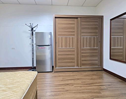 南區超大豪華電梯雙人套房～一卡皮箱即可入住 - Image 4