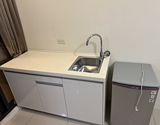 園區套房,視野寬闊,陽台+廚房,安全安靜 - Image 3