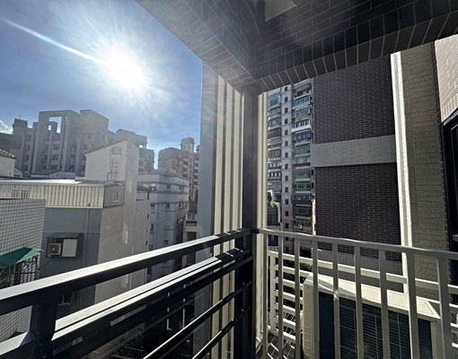 定泰翫花同大套房車位 - Image 4