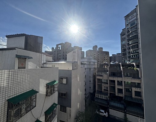 定泰翫花同大套房車位 - Image 5