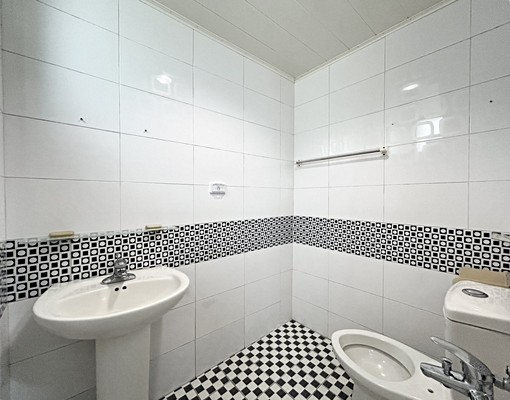 全新整理俱全平車透天台中車站周邊鬧區靜巷可住家可店面 - Image 13