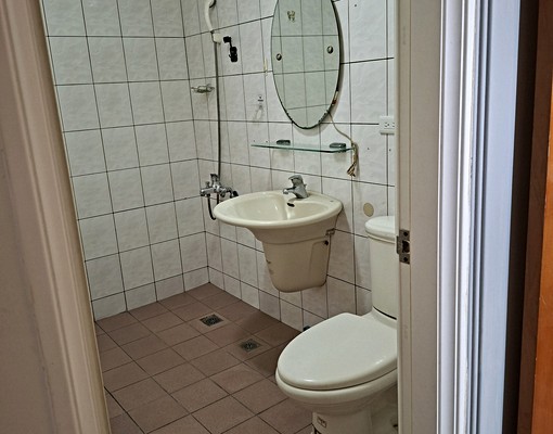 電梯大樓出租（近文化路商圈）短租，另議 - Image 6