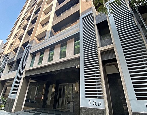 文心家樂福水安宮/優質社區精美二房/另租車位 - Image 14