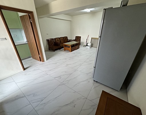 嶺東全新裝潢,3房2廳2衛含車位管理費,可租補 - Image 9