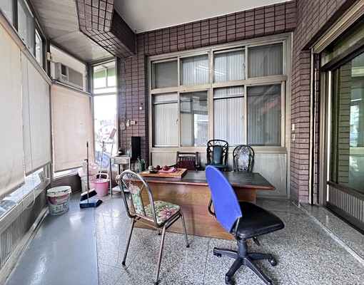 ~~歸仁區樓店1+2樓兩房可租補~~可寵 - Image 9