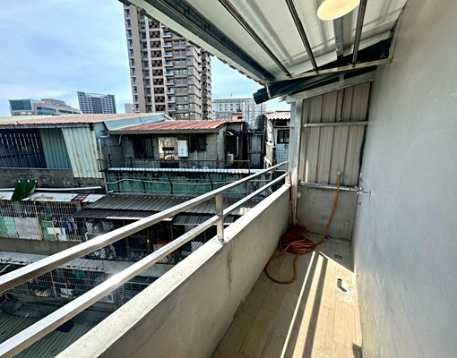 菜寮/新裝潢/正兩房格局方正/採光通風乾濕分離/雙陽台/機能 - Image 12