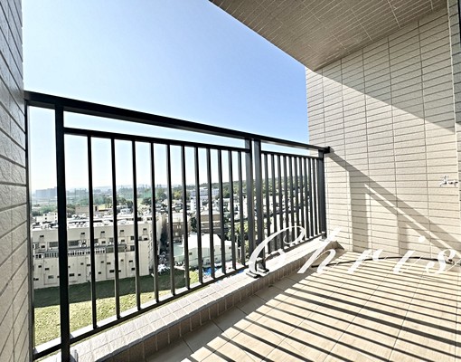 全新視野景觀日製日立家電全系統櫃裝潢雙陽台附平車雙租補 - Image 5