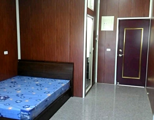 家具齊全,出入單純,拎包馬上入住 - Image 1