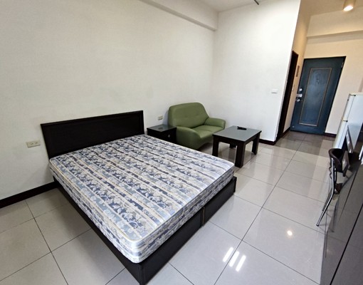 可貓可租補/獨立陽台通風佳/汽車極度好停/電梯採光大套房 - Image 9