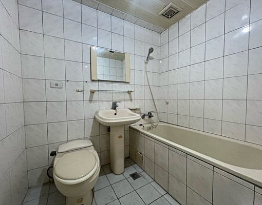 名人寶鎮簡潔明亮雙衛浴開窗三房 - Image 8