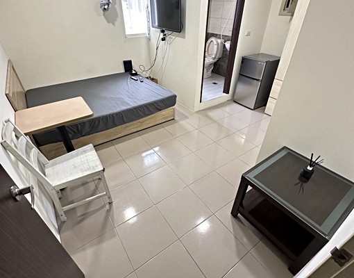 近瑞豐國小夜市運動健身開窗套房(可貓)可短租 - Image 1