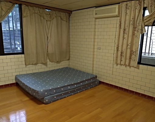 5房門口停車~G04大湳商圈中心生活便利 - Image 4