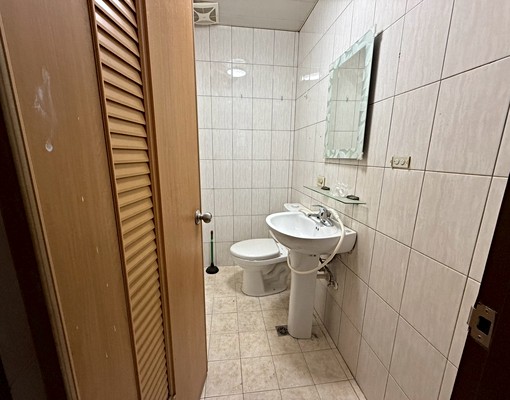 公寓5樓住家租金18000套房價可申請租補更優惠 - Image 10