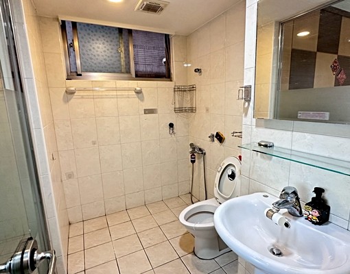 劍橋【全配】3房含車位.管理費住商何宥萱 - Image 10