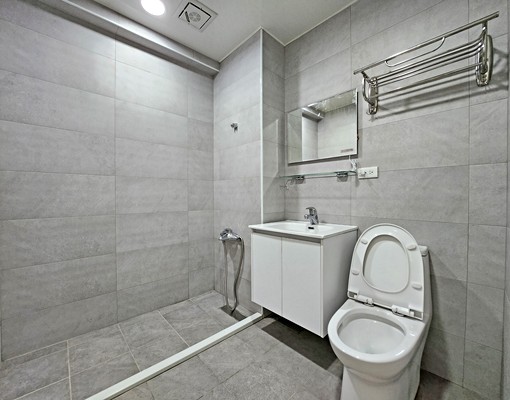 大坪林捷運站1分鐘，電梯3房全新整理粉刷，誠意租金議速洽 - Image 7