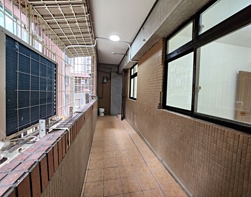 大坪林捷運站1分鐘，電梯3房全新整理粉刷，誠意租金議速洽 - Image 14