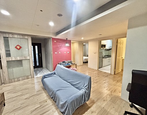 熊貓天下🐼秒殺全配三房車位🐼可租補合租首選🐼青海河南 - Image 1