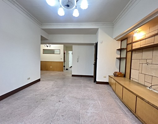 陽明優質明星學區*大四房出租(含管理費)可租補 - Image 3