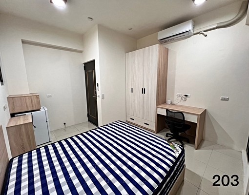 電梯套房｜東海榮總靜宜中科｜陽台獨洗曬｜採光通風優｜室內車位 - Image 3