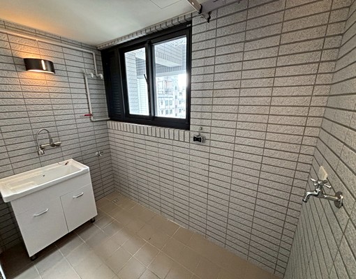 【全新電梯兩房】★近中科榮總★採光通風佳、生活便利優質社區★ - Image 8