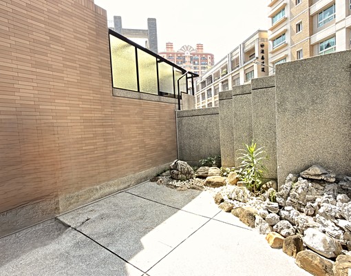 <優質>近榮總/高鐵商圈/獨棟大地坪雙車墅 - Image 5