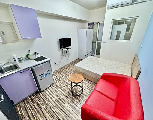 屋齡新✨電梯陽台獨洗✨可戶籍租補✨地下室機車位✨流理台✨一中 - Image 1